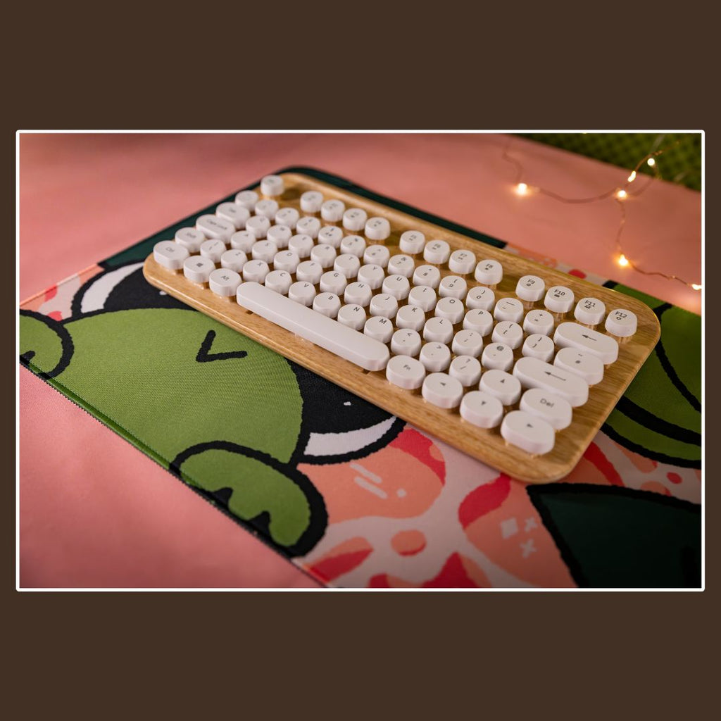 Frog Deskmat/Playmat